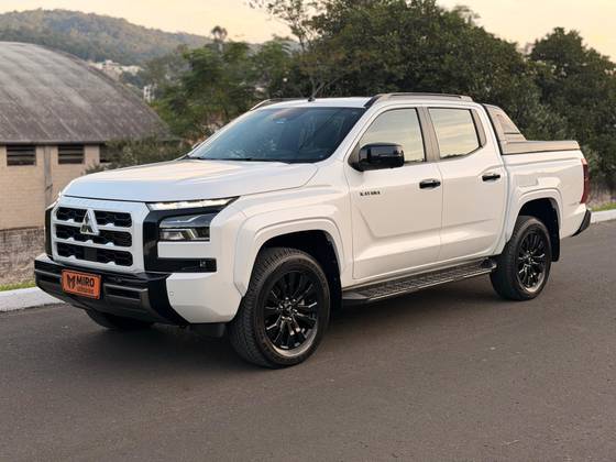 MITSUBISHI TRITON 2.4 BITURBO DIESEL CD KATANA 4X4 AUTOMÁTICO